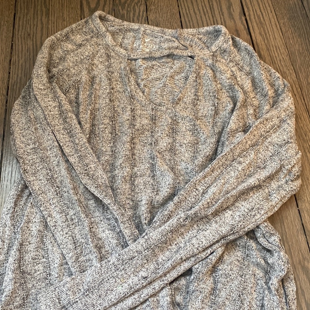 Gray American eagle sweater